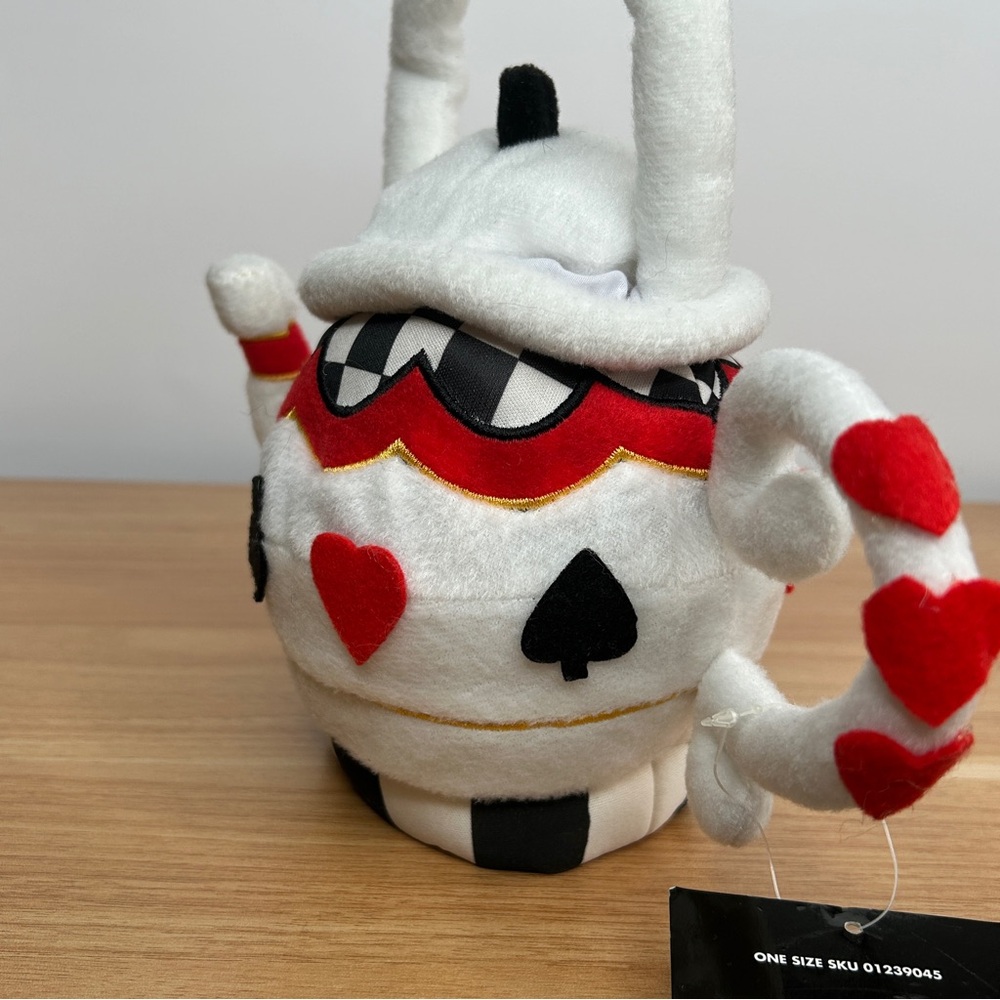 Spirit Halloween Tea Pot Purse Plush Red White Black Novelty Bag Hearts Spade - Picture 11 of 16
